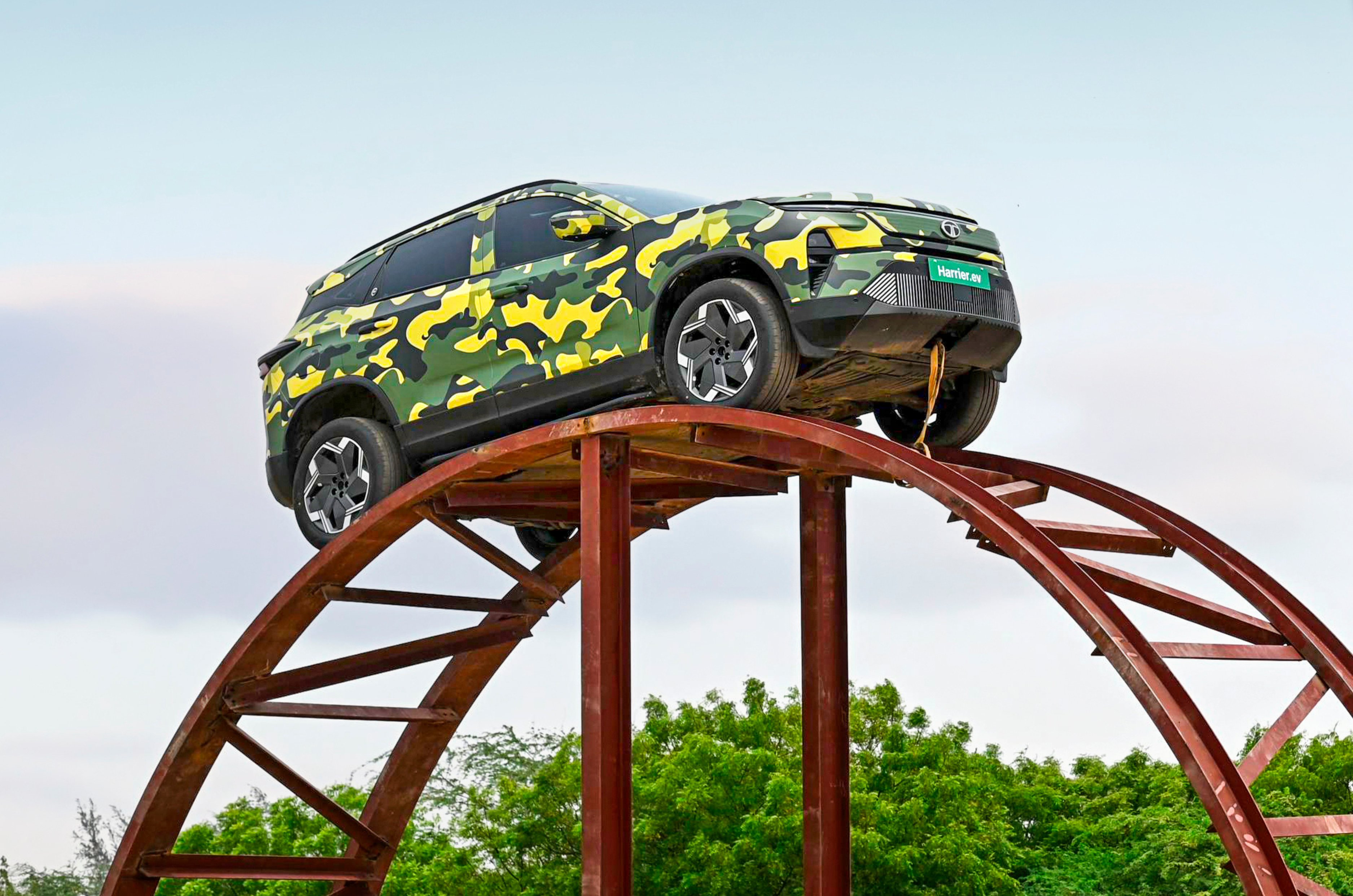 Tata Harrier EV hill ascent 